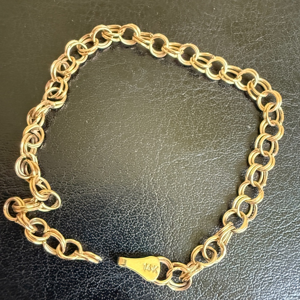 Sold -14k yellow gold double link bracelet MISSING CLASP/Damaged